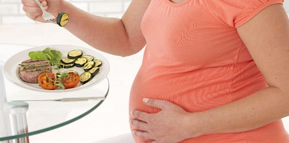 نظام غذائي متوازن لتجنب سكري الحمل